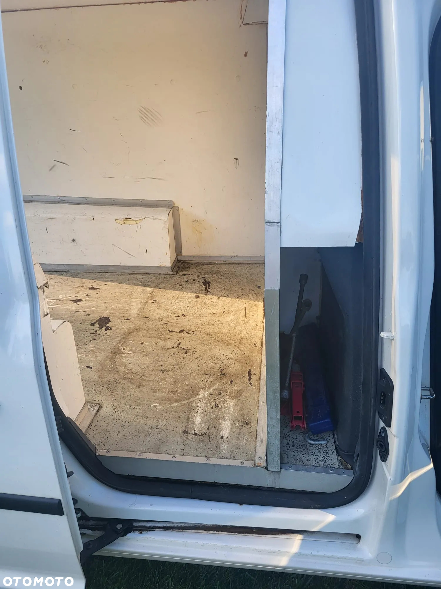 Volkswagen Caddy - 13