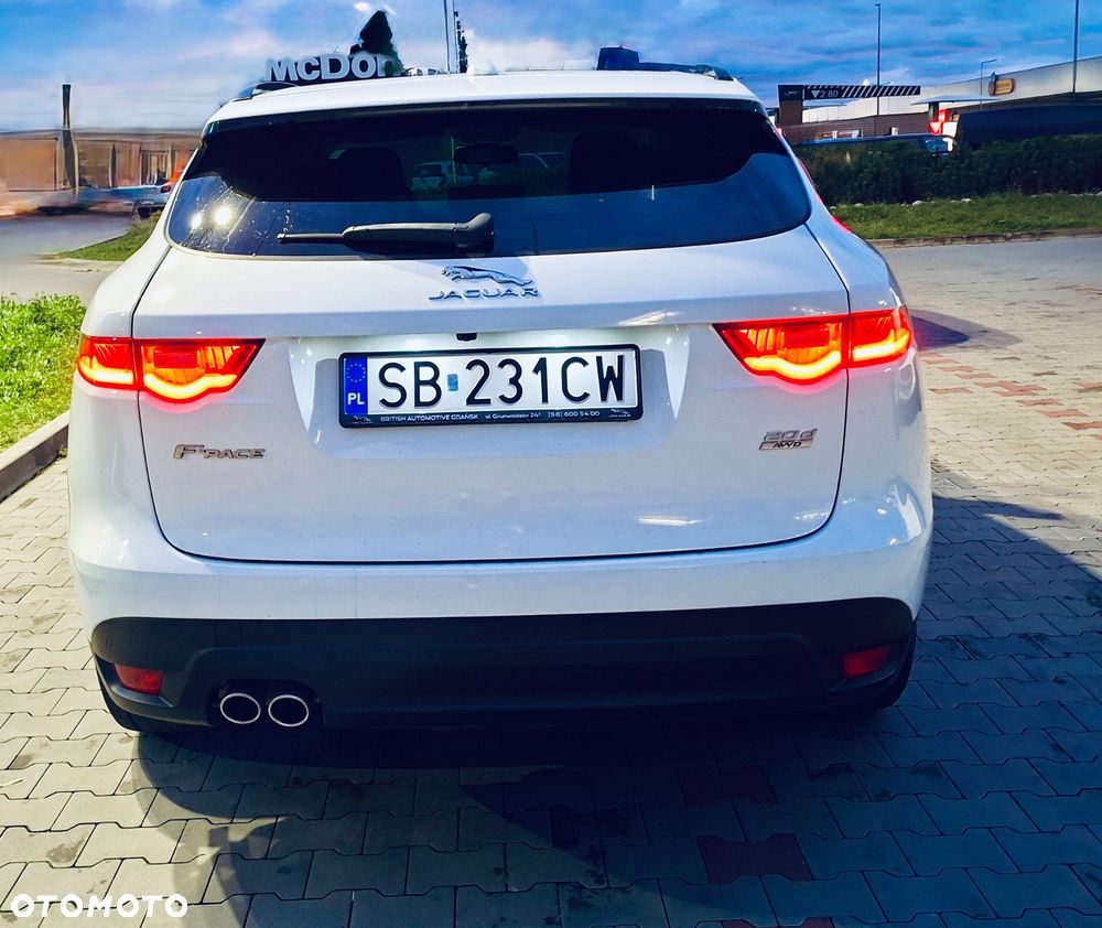 Jaguar F-Pace 2.0 i4D AWD Prestige - 13