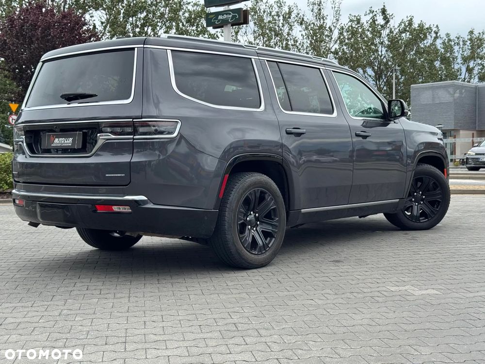 Jeep Grand Wagoneer - 7