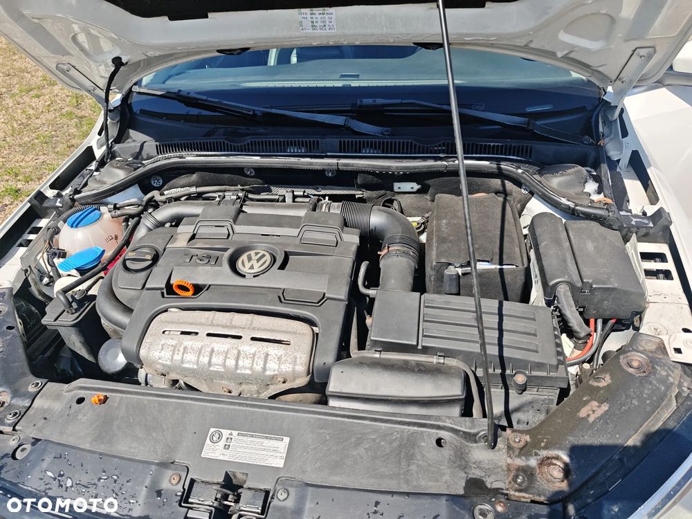 Volkswagen Jetta 1.4 TSI Highline - 12