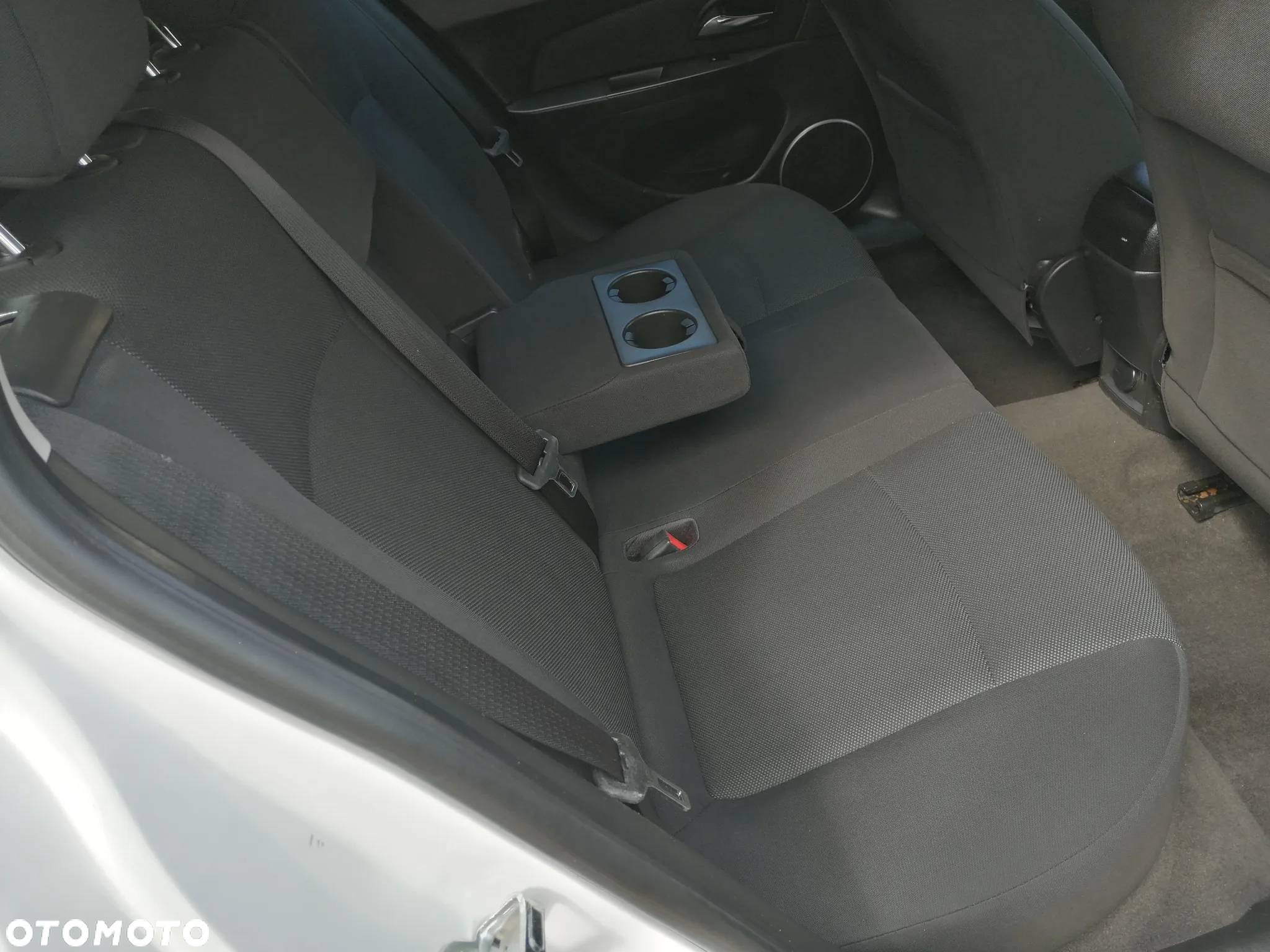 Chevrolet Cruze Station Wagon 1.6 LS - 29