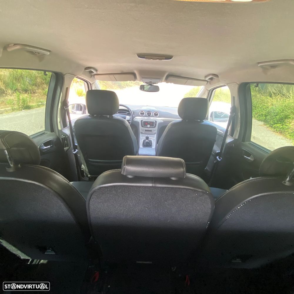 Ford S-Max 2.0 TDCi Titanium 7L - 12