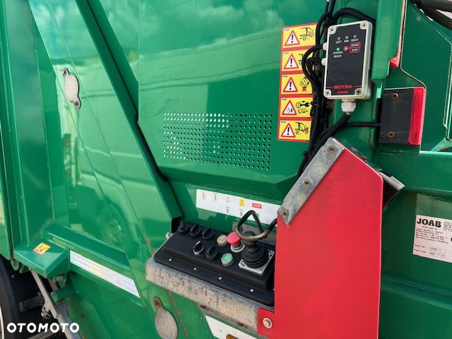 Volvo FE320*6X2*3KOMORY*JOAB ZOELLER - 9