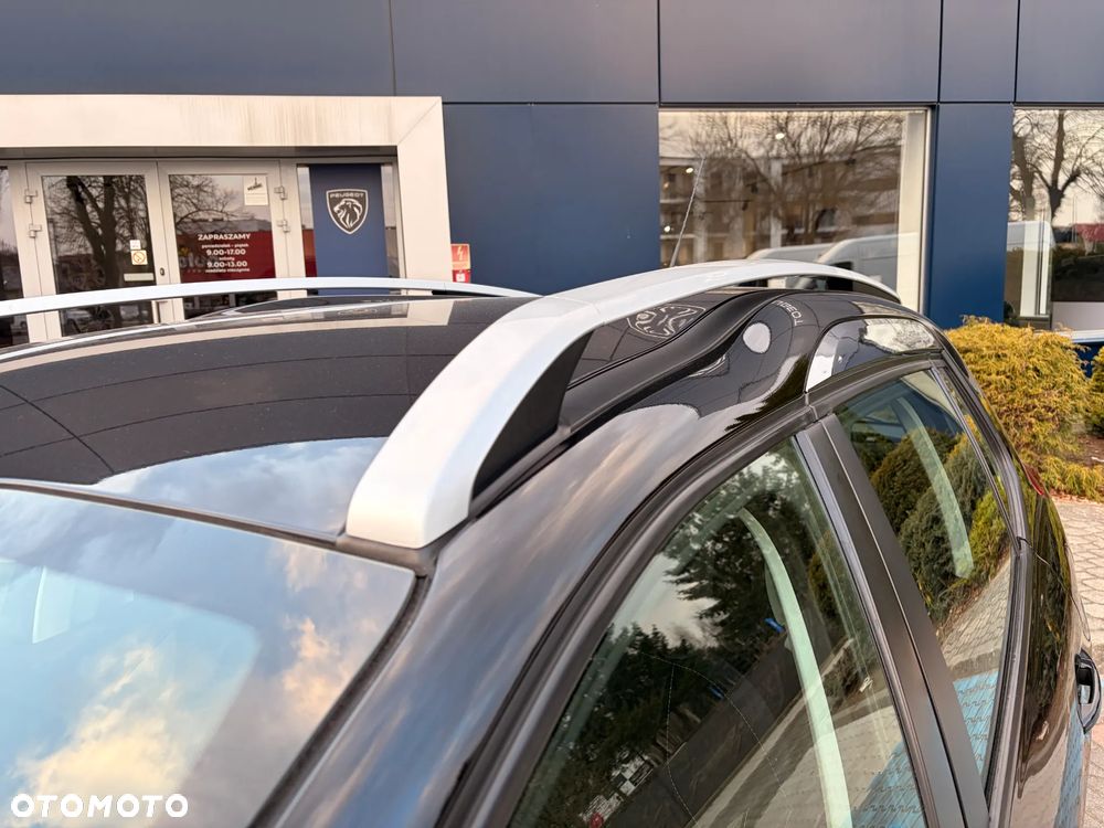 Peugeot 2008 1.2 Pure Tech Style S&S - 9