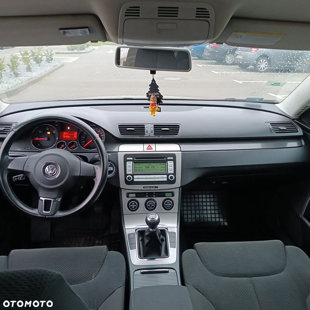 Volkswagen Passat 2.0 TDI Individual Chrom - 10