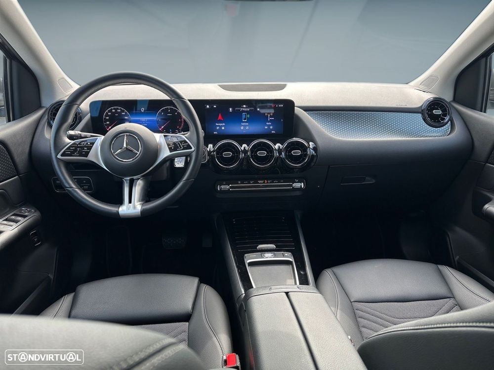 Mercedes-Benz B 180 d - 10