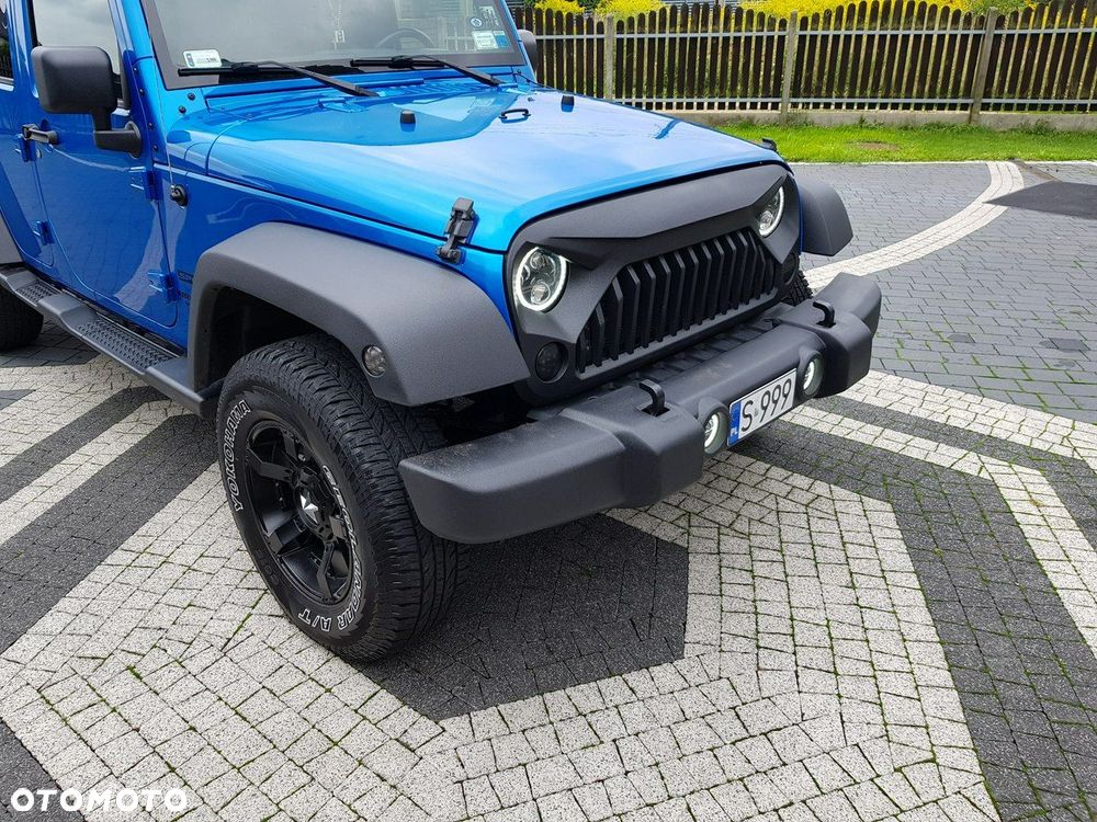 Jeep Wrangler - 11