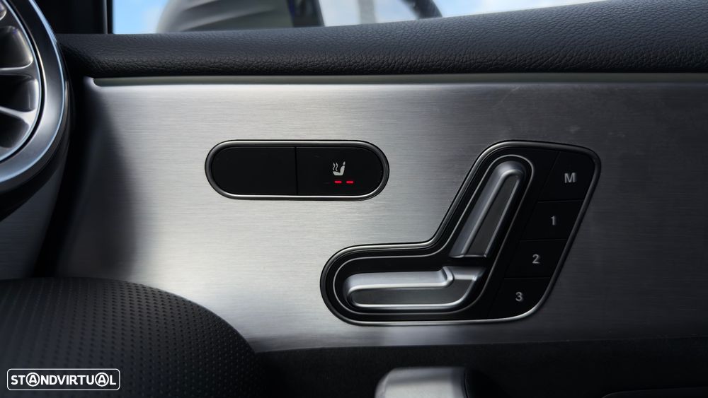 Mercedes-Benz A 250 e 8G-DCT Edition AMG Line - 12