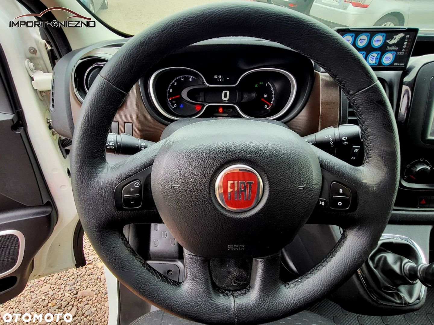 Renault Trafic - 11