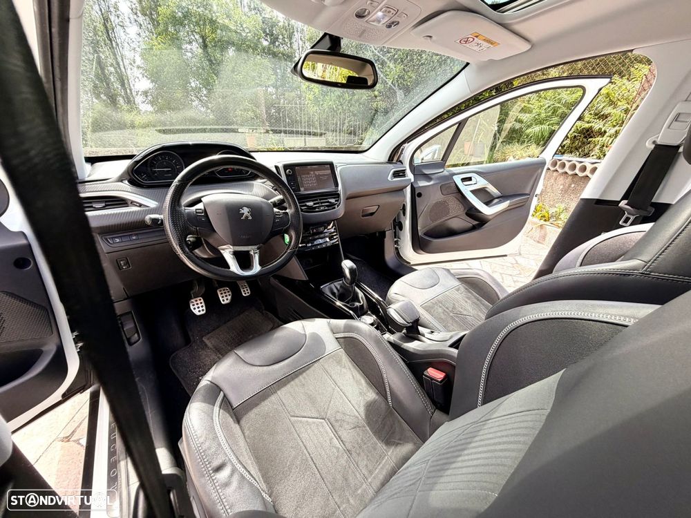Peugeot 2008 1.2 PureTech Crossway - 22
