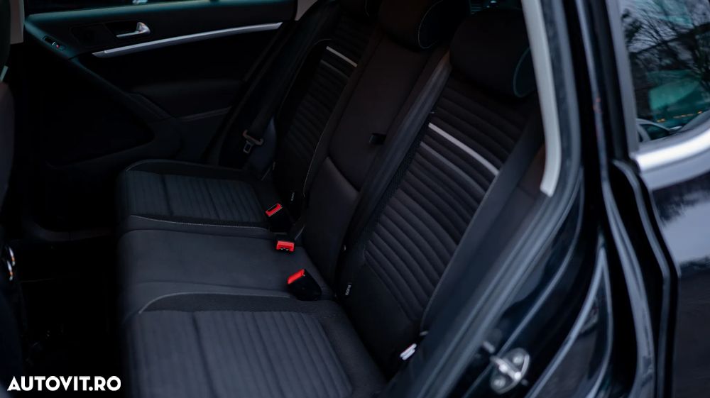 Volkswagen Tiguan 2.0 TDI DPF 4Motion BlueMotion Technology DSG Sport & Style - 29