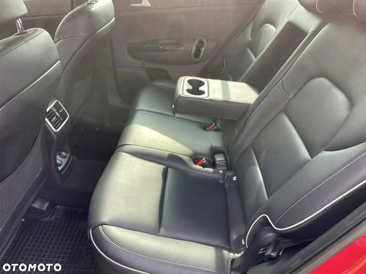 Kia Sportage 1.7 CRDI Business Line 2WD DCT - 16