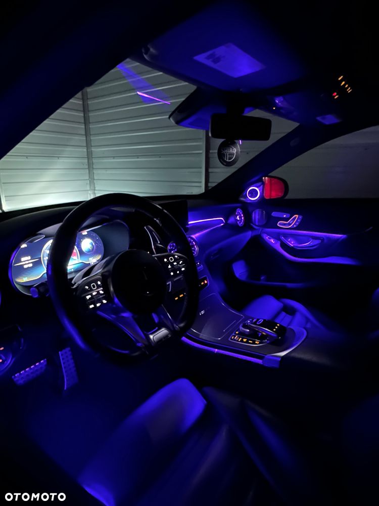 Mercedes-Benz Klasa C 43 AMG 4MATIC - 25