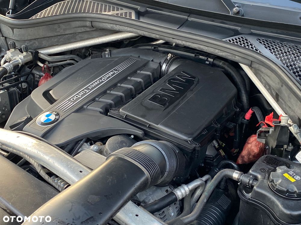 BMW X5 xDrive35i - 8