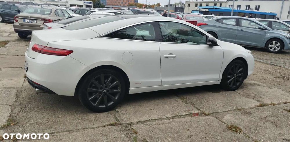 Renault Laguna 3.0 dCi V6 Initiale - 4