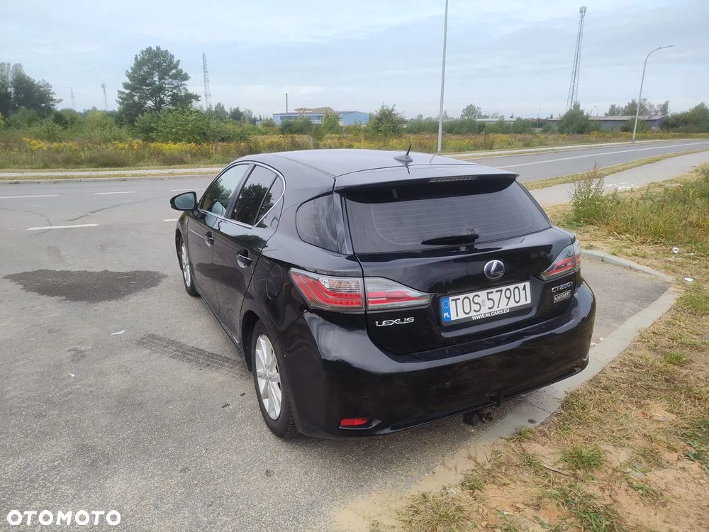 Lexus CT - 3