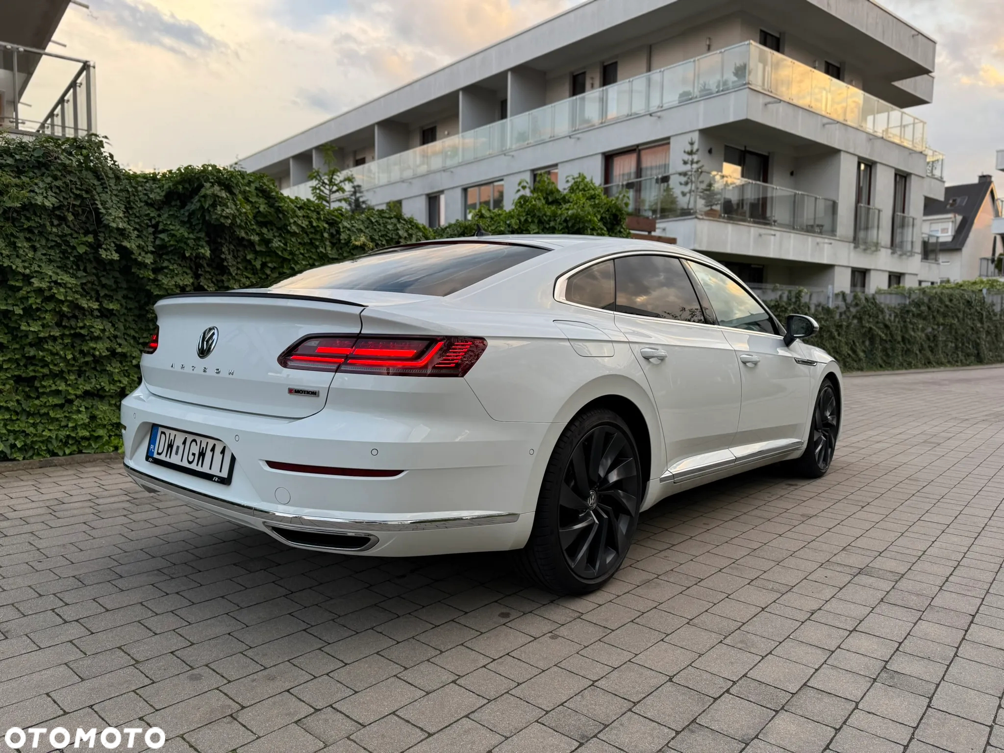Volkswagen Arteon 2.0 TDI Bi-Turbo SCR 4Mot R-Line Edition DSG - 4