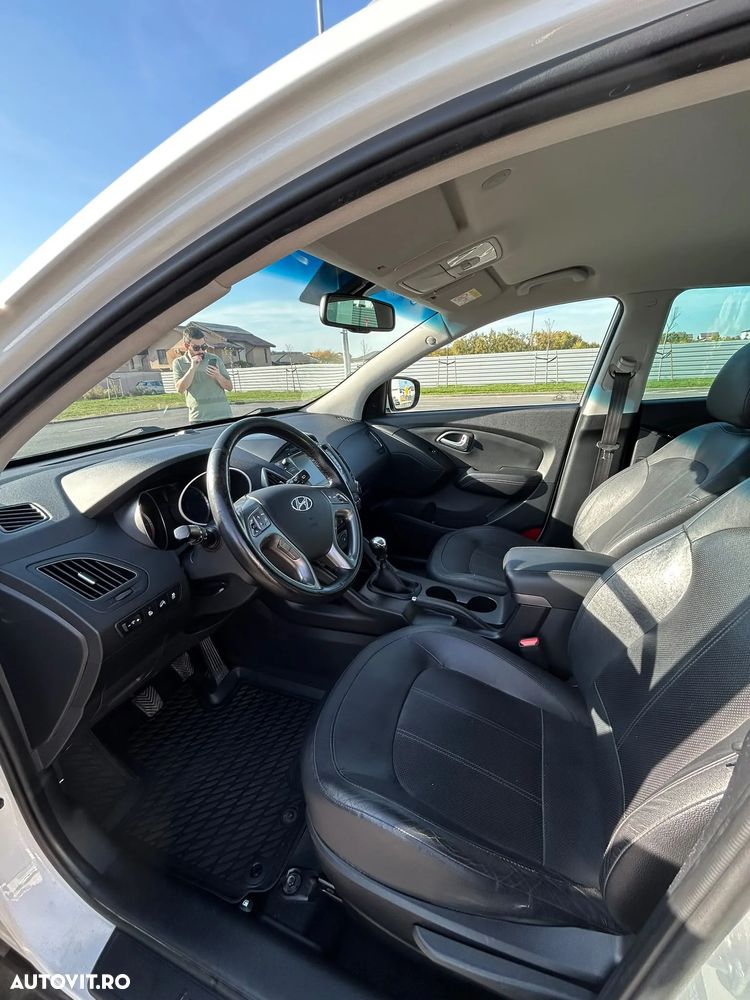 Hyundai ix35 - 11
