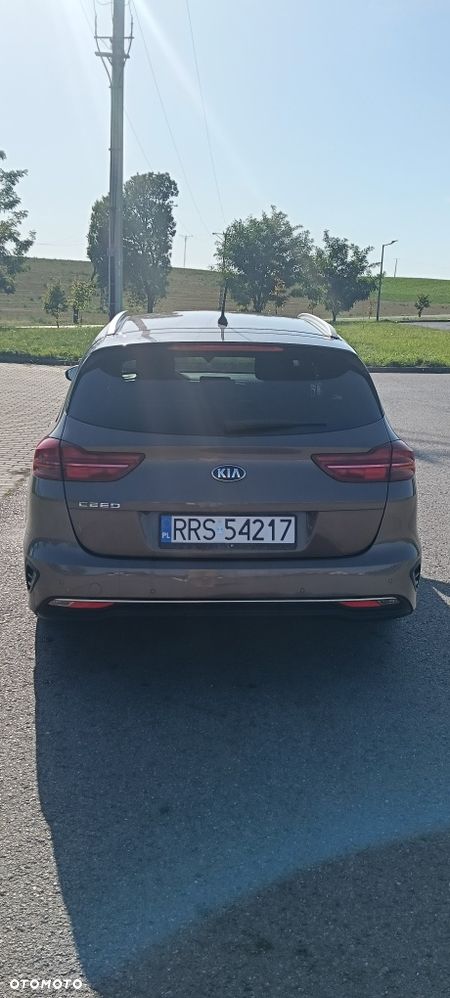 Kia Ceed - 6
