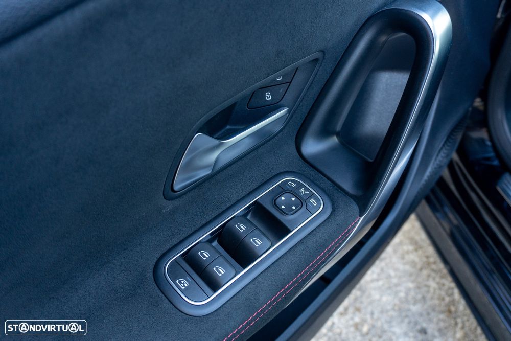 Mercedes-Benz A 180 7G-DCT AMG Line - 17