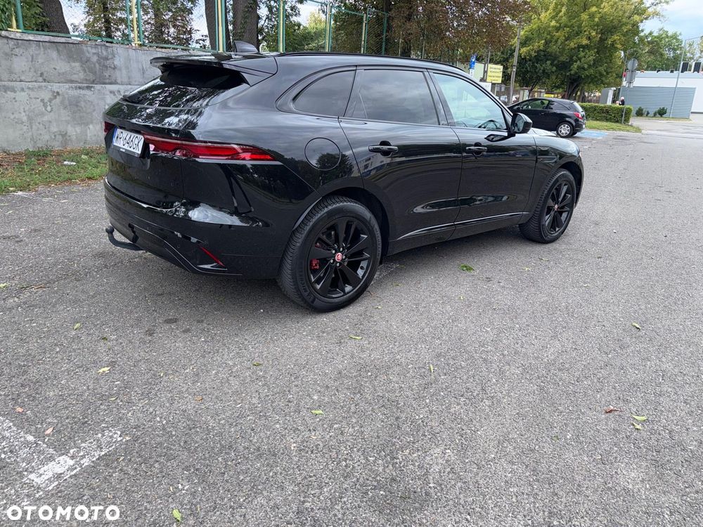 Jaguar F-Pace 2.0 P250 mHEV AWD R-Dynamic SE - 17