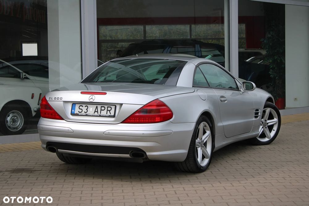 Mercedes-Benz SL - 12