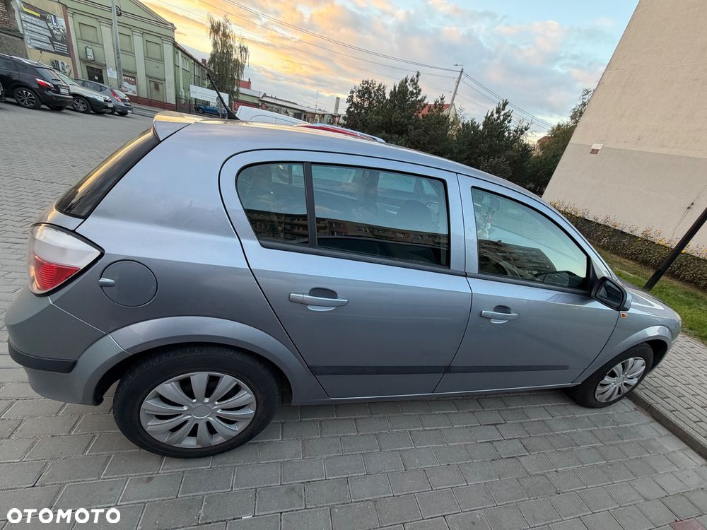 Opel Astra 2004 photo 3