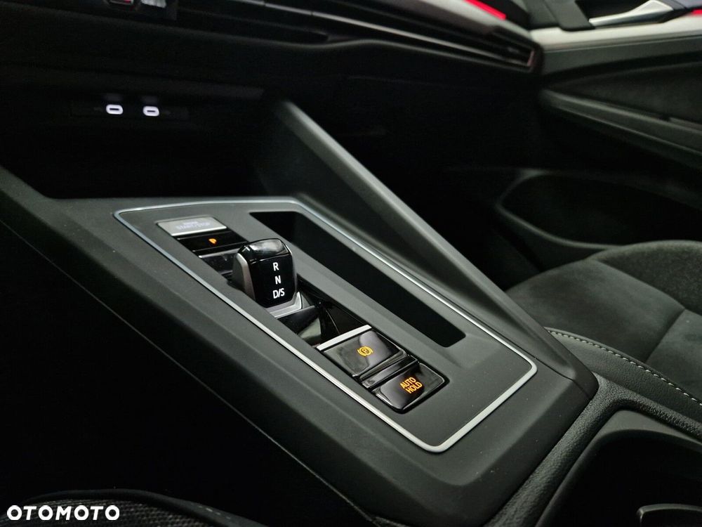 Volkswagen Golf - 21