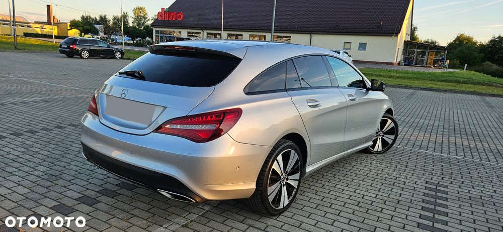 Mercedes-Benz CLA Shooting Brake 180 - 4