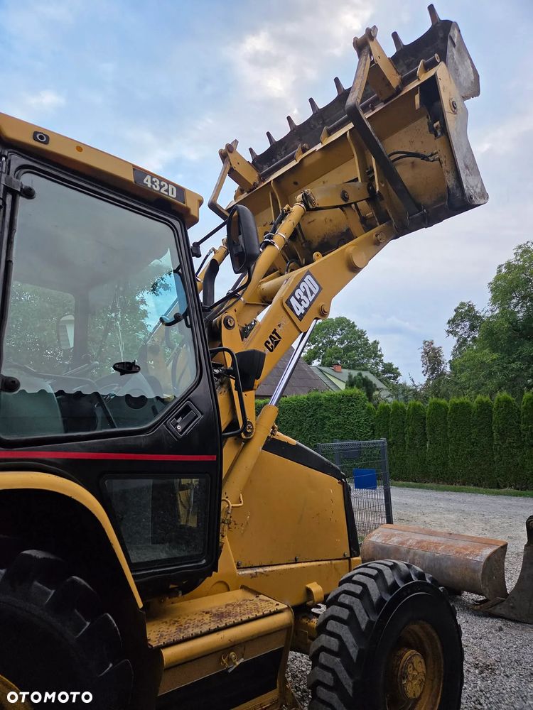 Caterpillar CAT 432D - 11