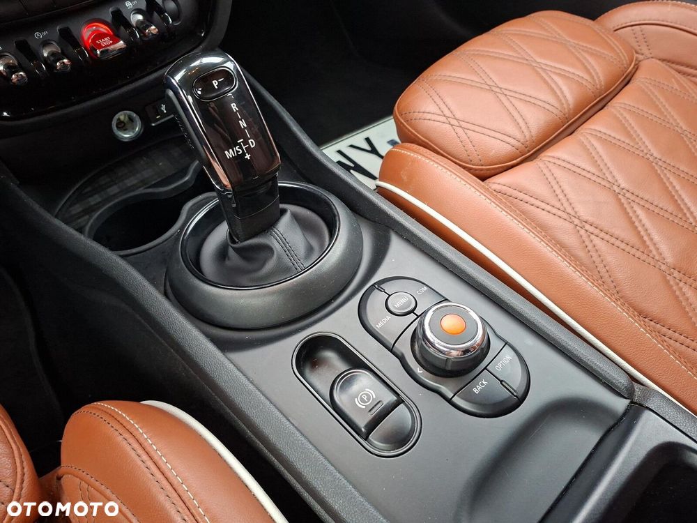 MINI Clubman Cooper - 16