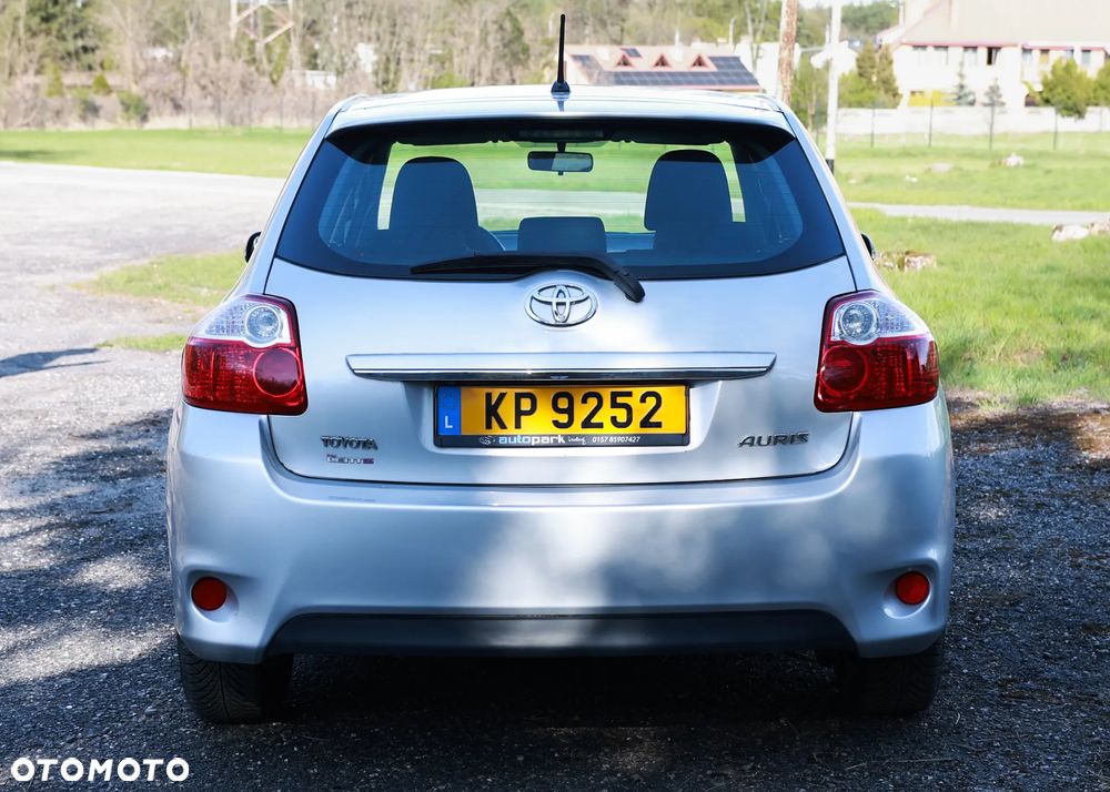 Toyota Auris 1.4 D-4D Edition - 8