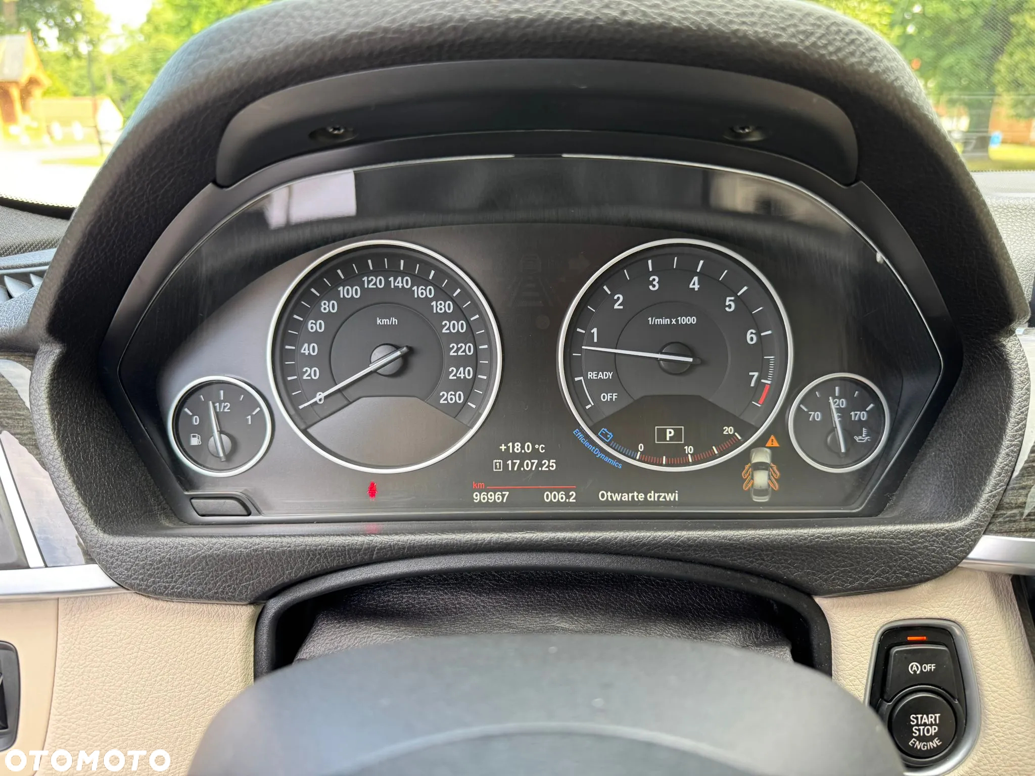BMW Seria 3 330i - 13
