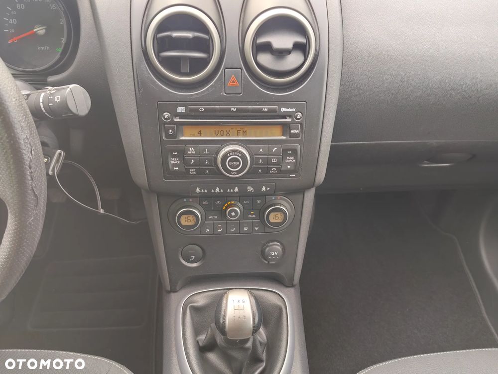Nissan Qashqai 1.6 visia - 24