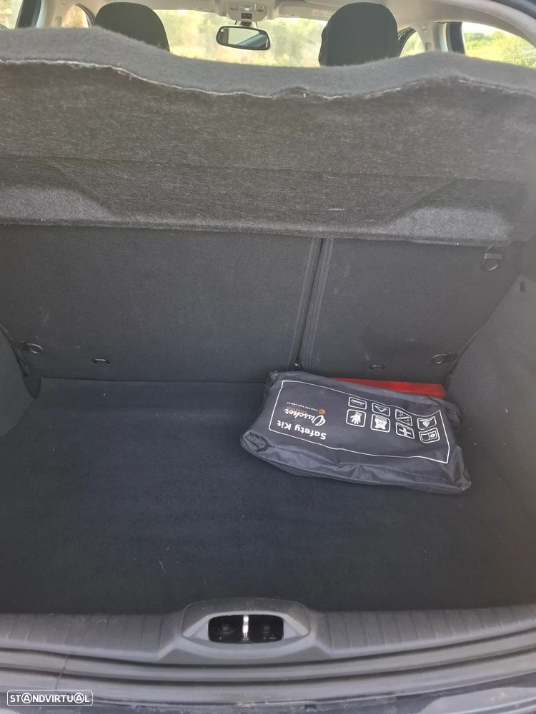 Peugeot 208 1.6 BlueHDi Style - 11