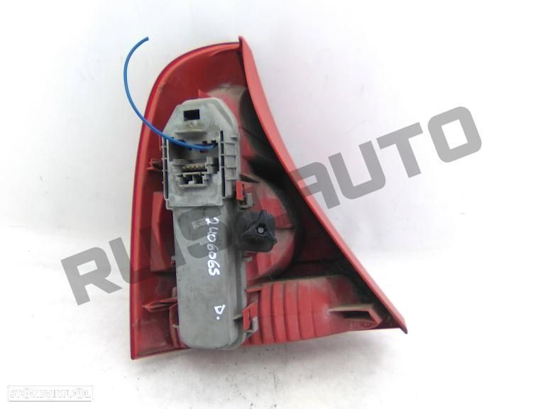 Farolim Trás Painel Direito 82000_71414 Renault Clio Ii [1998_2 - 2
