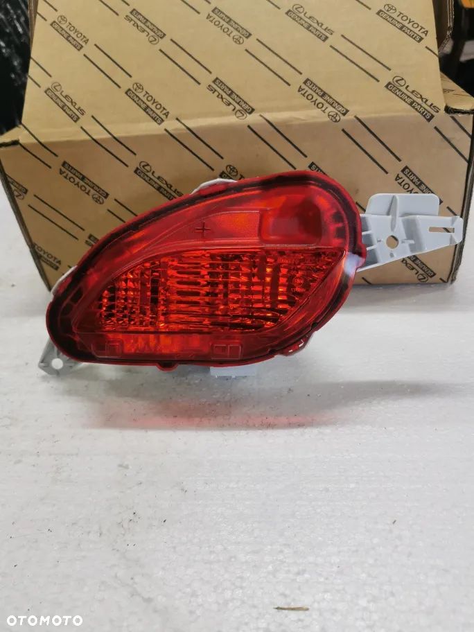 Toyota Yaris III  2017 rok lampa 81591-0D190 - 1