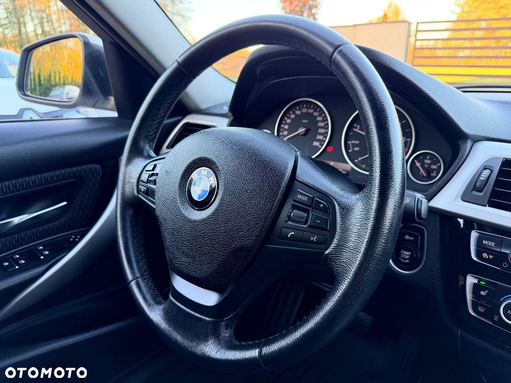 BMW Seria 3 - 37