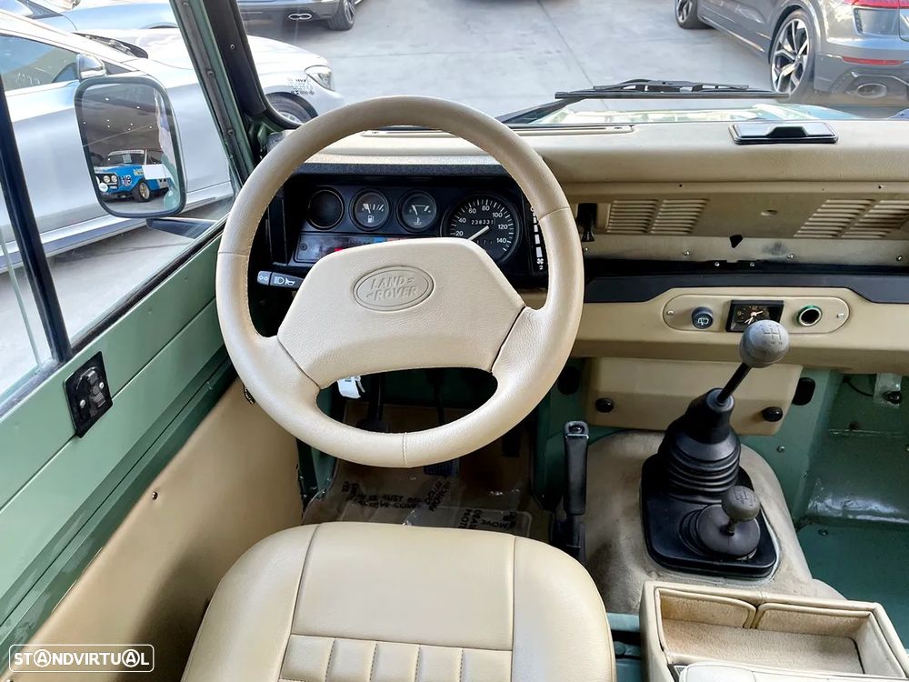Land Rover Defender 90 2.5 TDi Metal Top - 11