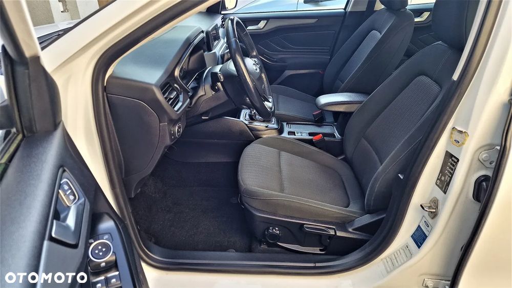 Ford Focus SW 1.0 EcoBoost Active Business - 8