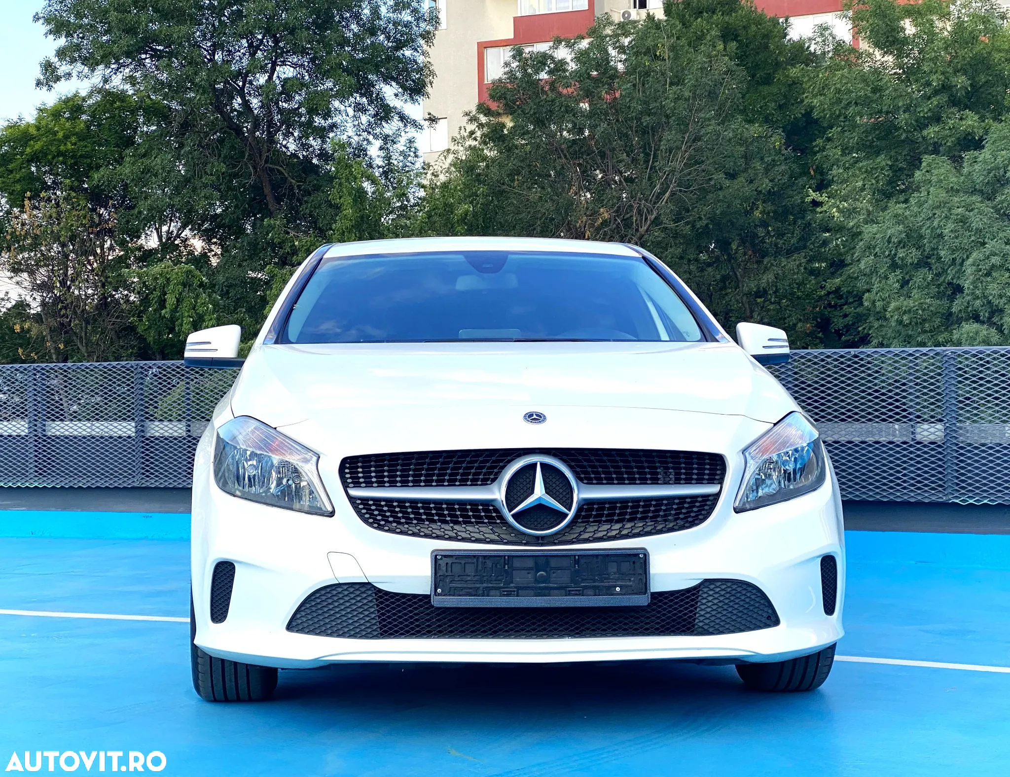 Mercedes-Benz A - 14