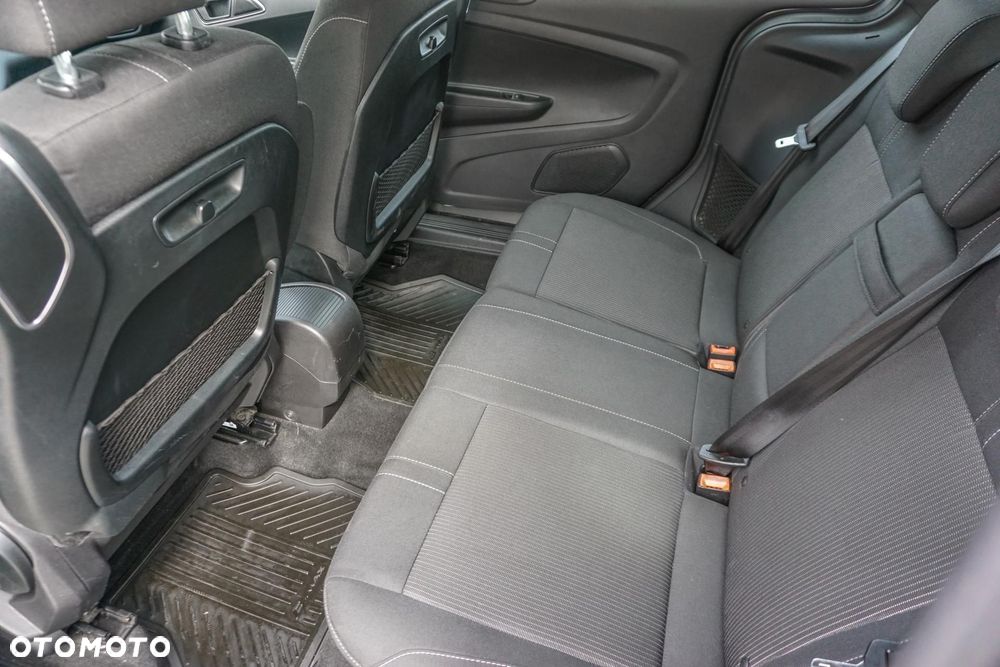 Ford B-MAX - 12