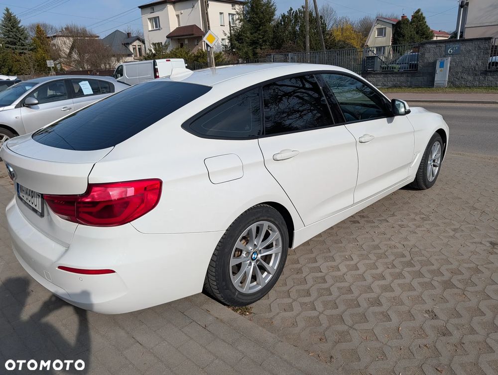BMW 3GT 320d xDrive Advantage - 11