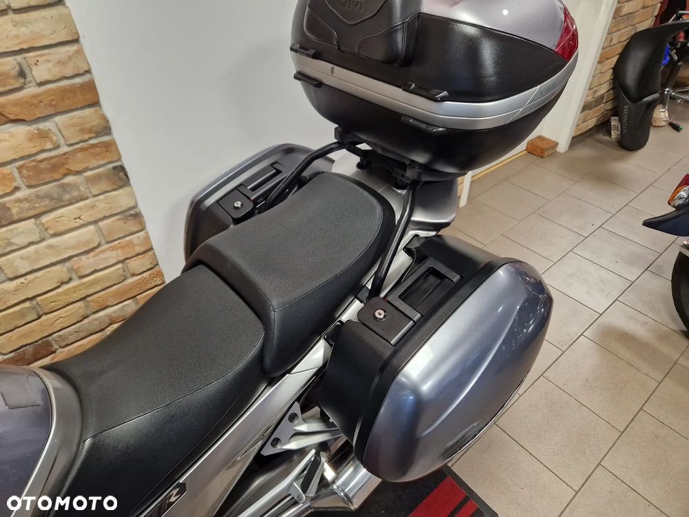 Yamaha FJR - 22