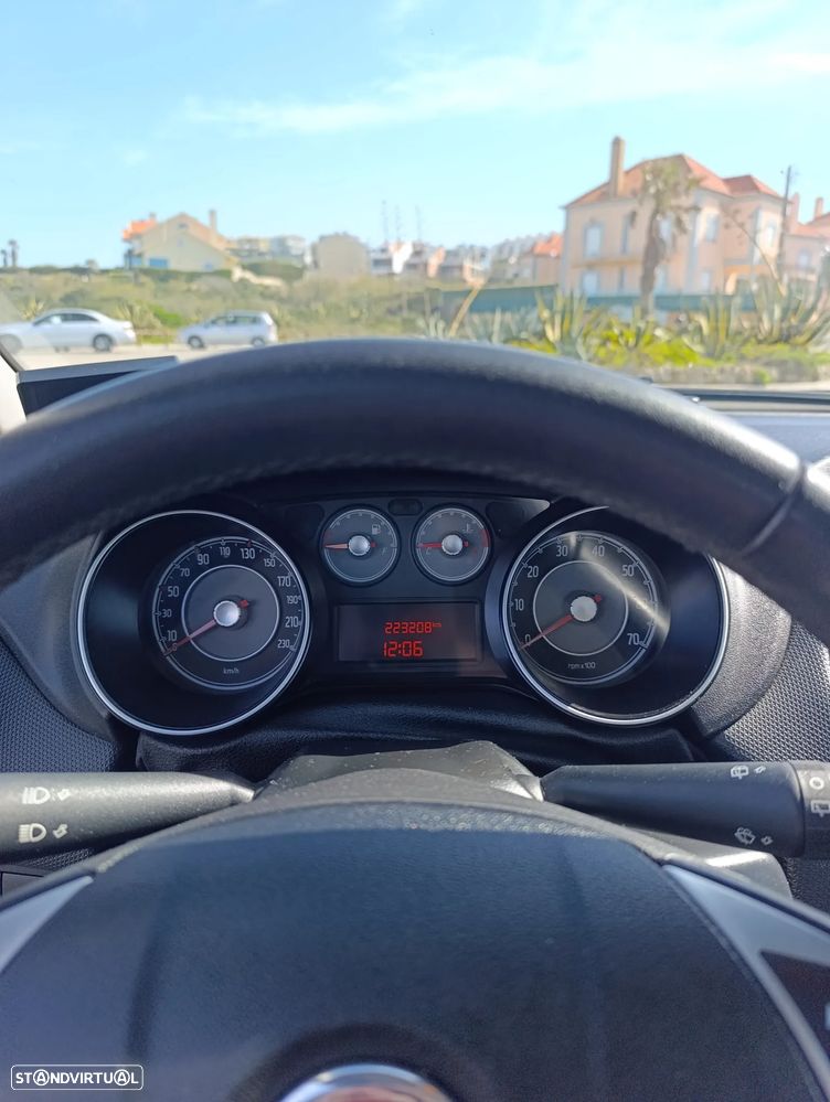 Fiat Punto 1.3 M-Jet Easy S&S - 6