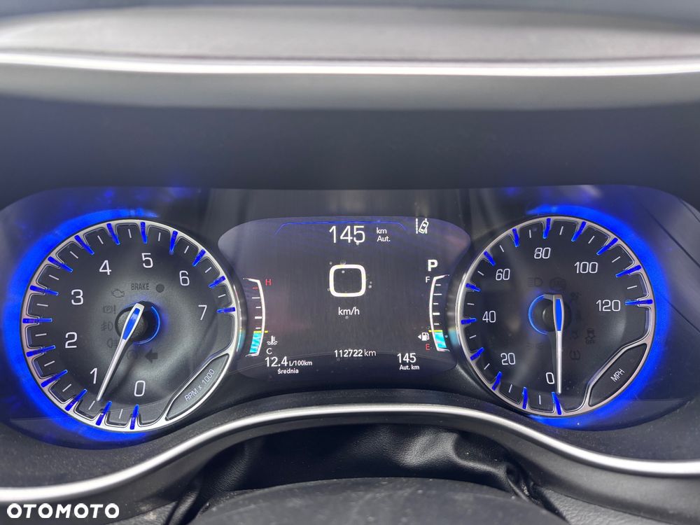 Chrysler Pacifica - 31