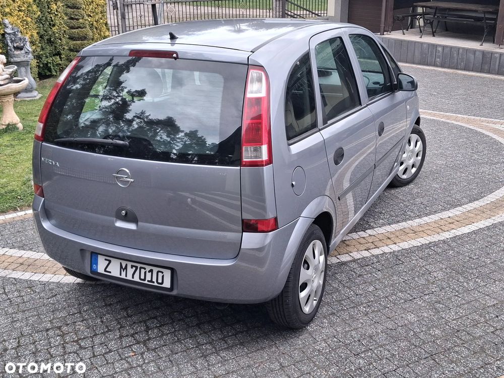 Opel Meriva 1.6 16V Easytronic (Essentia) - 4
