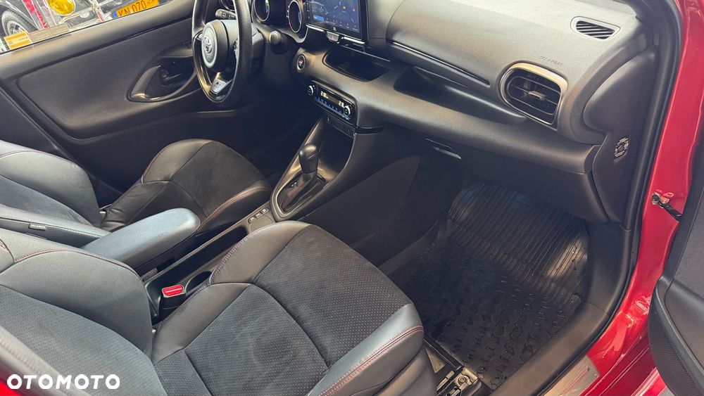 Toyota Yaris Hybrid 1.5 GR Sport - 30