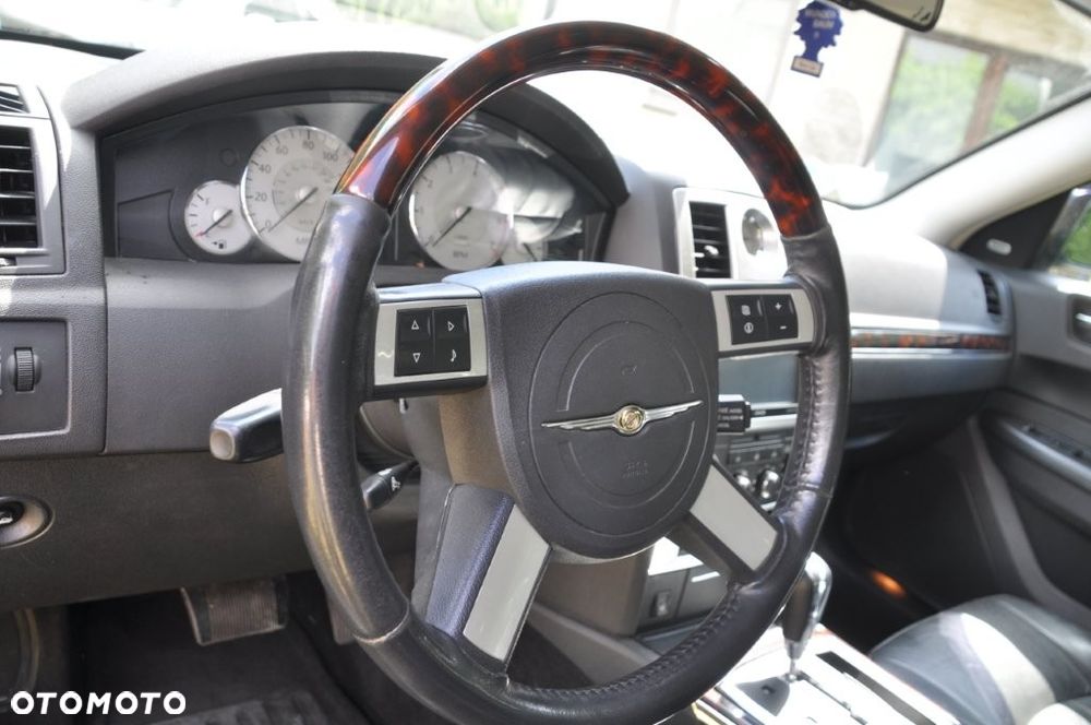 Chrysler 300C 5.7 Automatik - 16