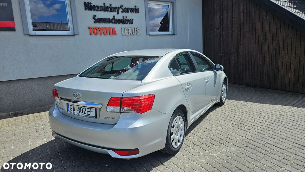 Toyota Avensis 2.0 D-4D Luna - 8
